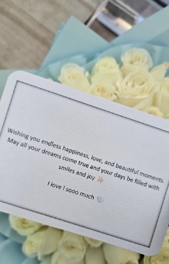 Flowers from 100 Roses Dubai shared by Thilina 07